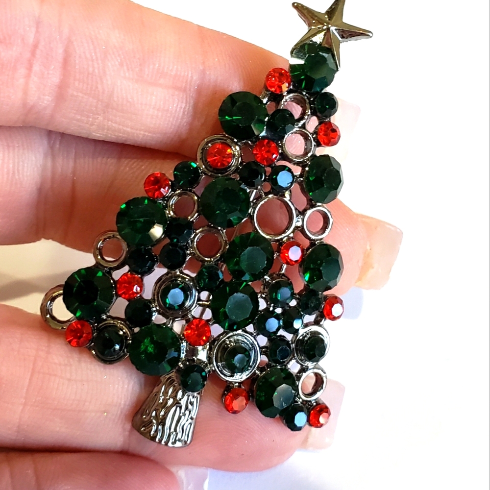 Green & Red Rhinestone Christmas Tree Brooch